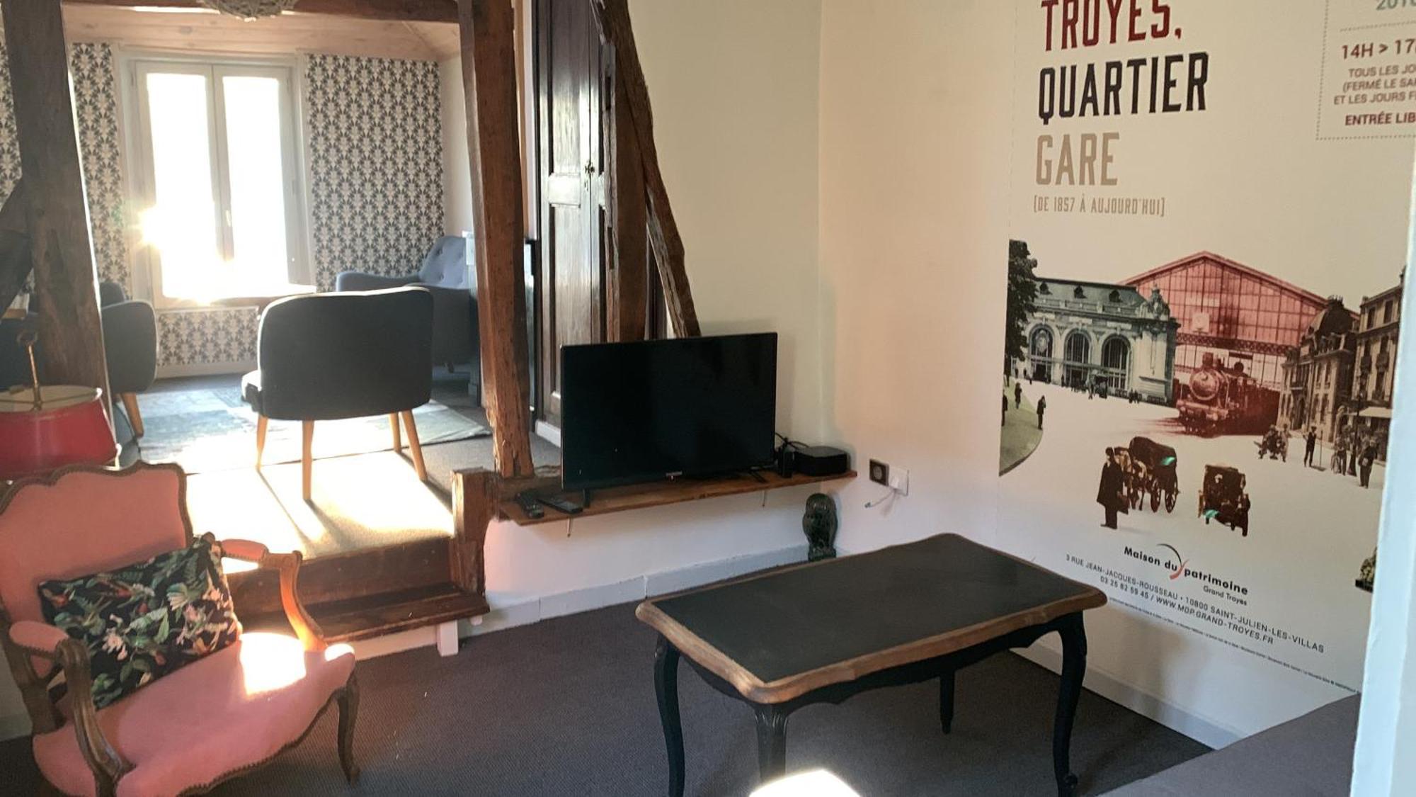 Duplex La Maisonnette 1 Chambre - Parking Gratuit Troyes Esterno foto